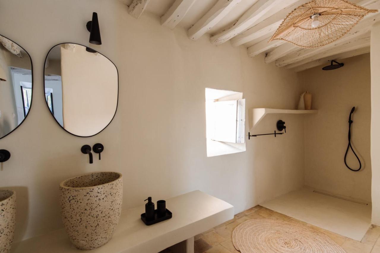 Domo Farm stay Santa Eularia des Riu