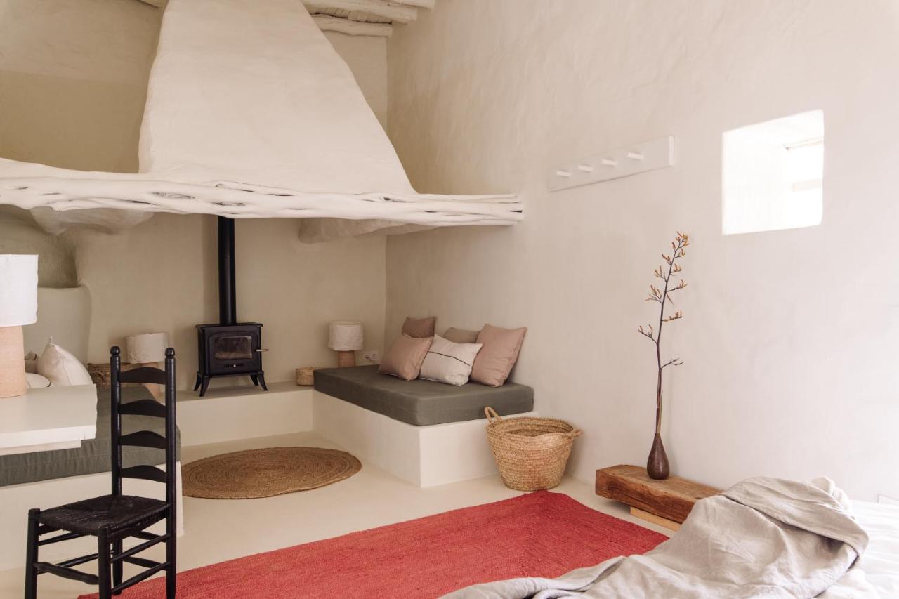 Domo Farm stay Santa Eularia des Riu